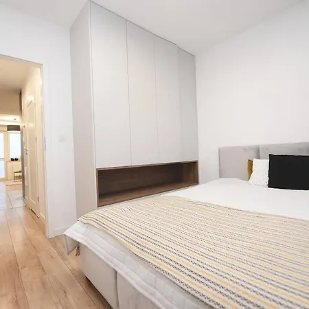 Apartament Superapart B. Karoliny 25
