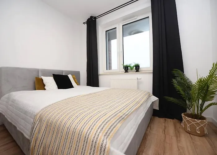 Superapart B. Karoliny 25 *